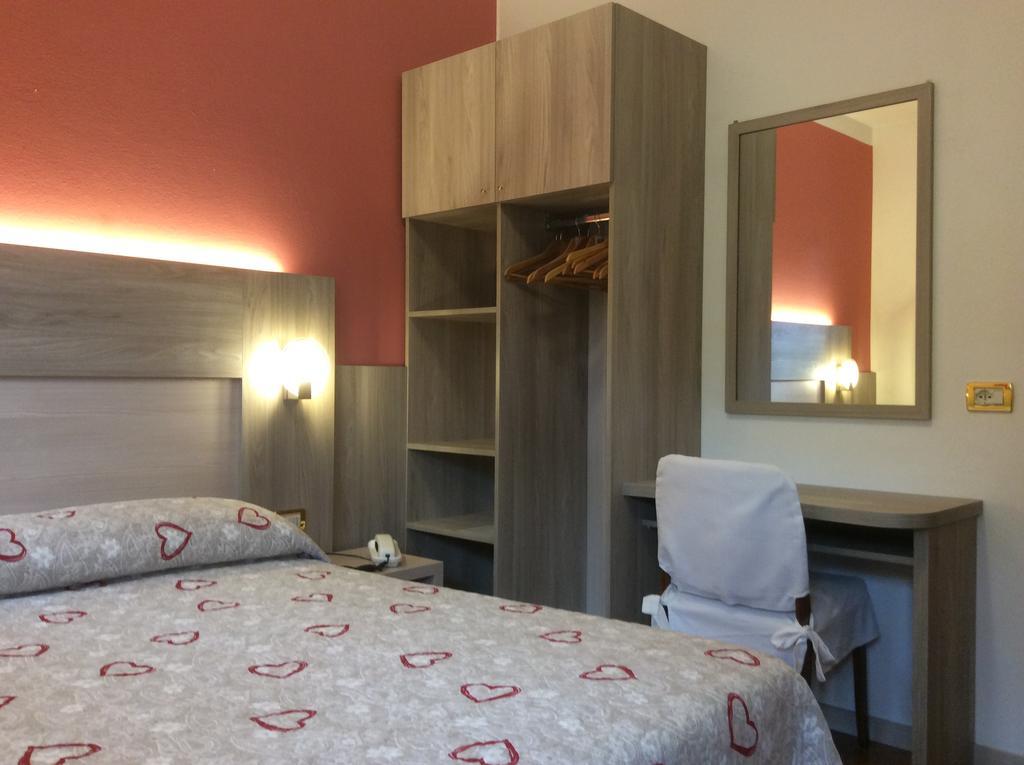 Albergo Ristorante Scanapa Кастионе дела Презолана Екстериор снимка