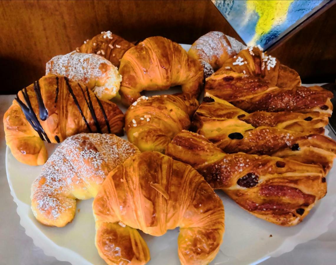 Albergo Ristorante Scanapa Кастионе дела Презолана Екстериор снимка