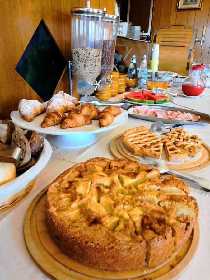 Albergo Ristorante Scanapa Кастионе дела Презолана Екстериор снимка